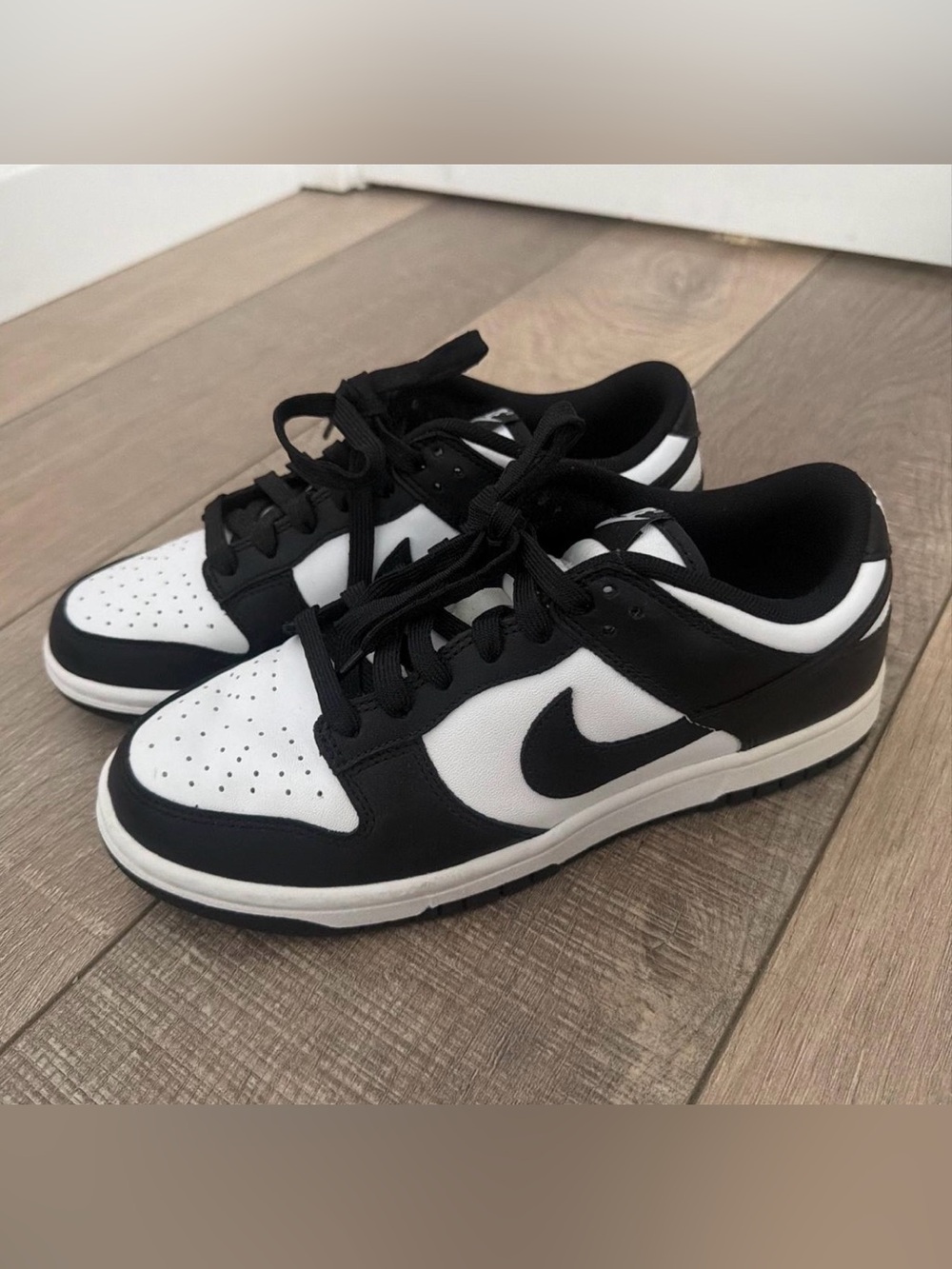 Nike Dunk Low Panda Sneakers